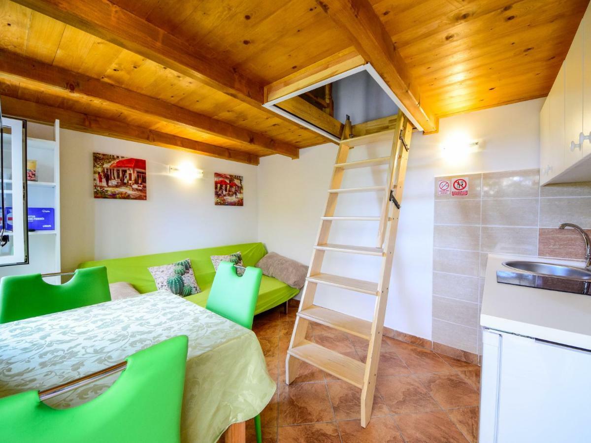 Holiday Home Karolina By Interhome Opric Exterior foto